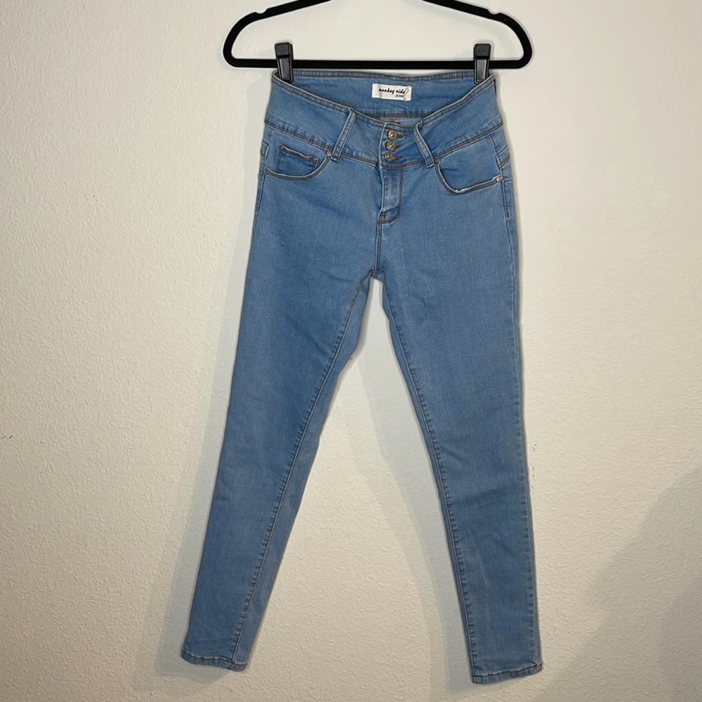 Stretchy booty lifting jeans